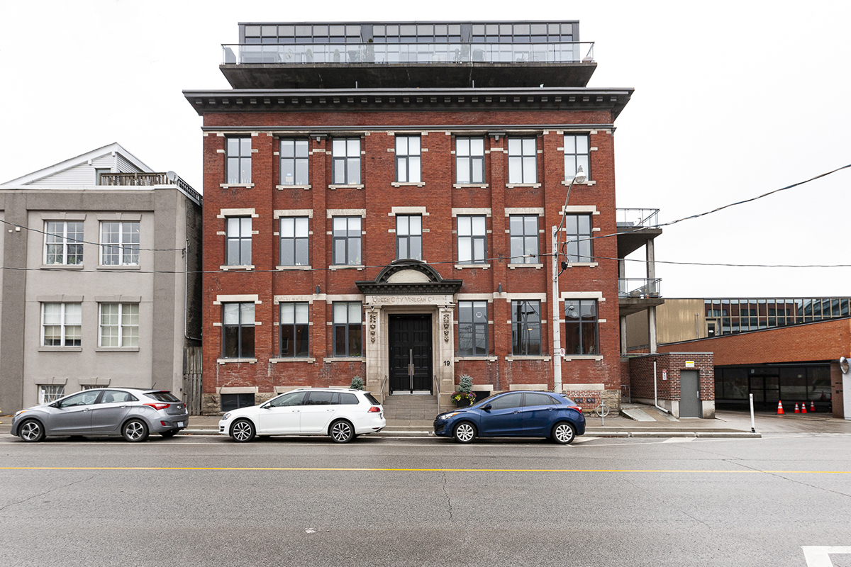 19 River St, Unit 204, Toronto